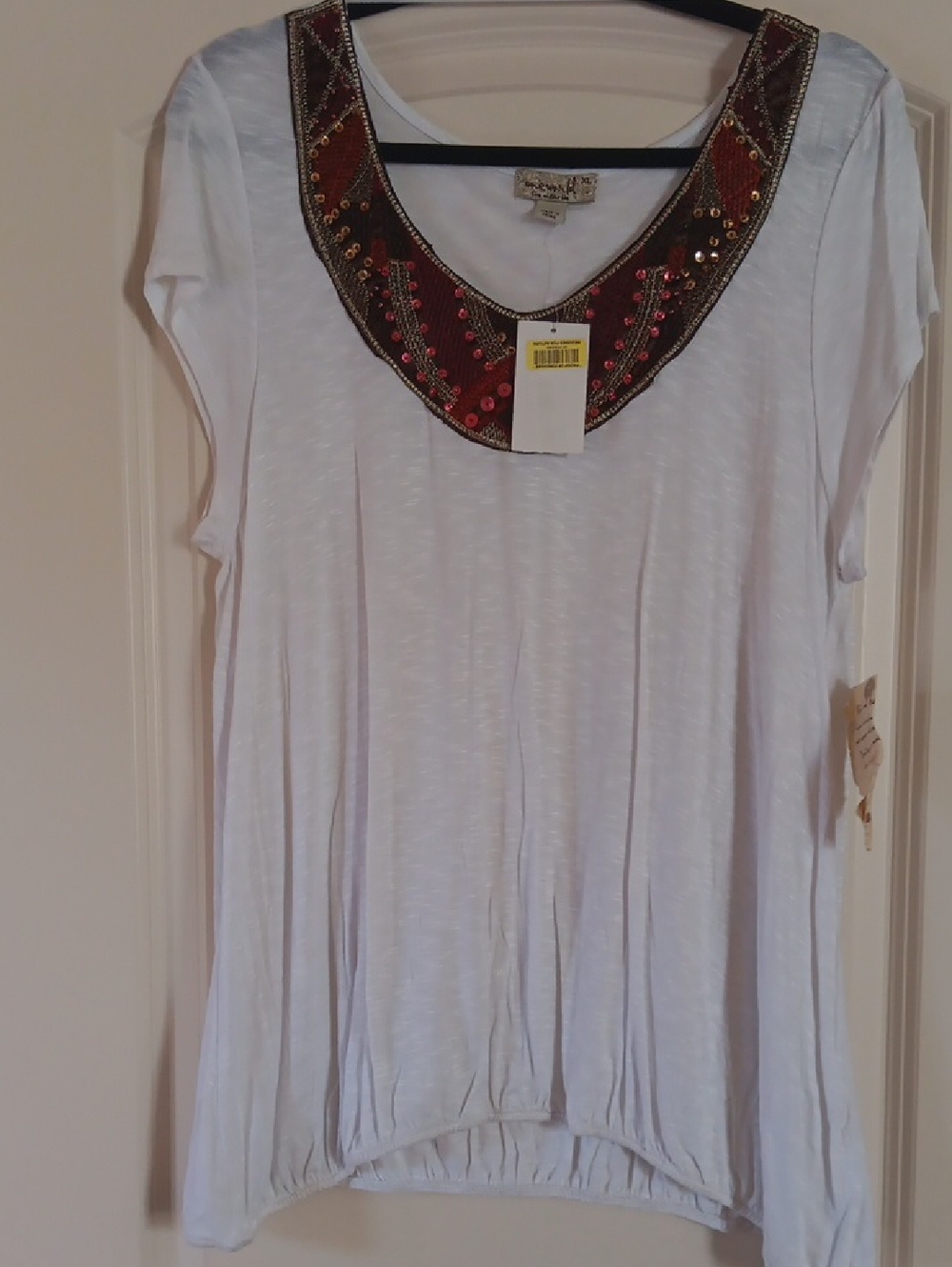 White Embellished Scoop Neck Women’s Top